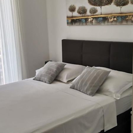 Apartmani Vera Primošten Eksteriør bilde