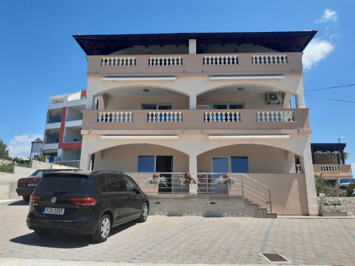 Apartmani Vera Primošten Eksteriør bilde