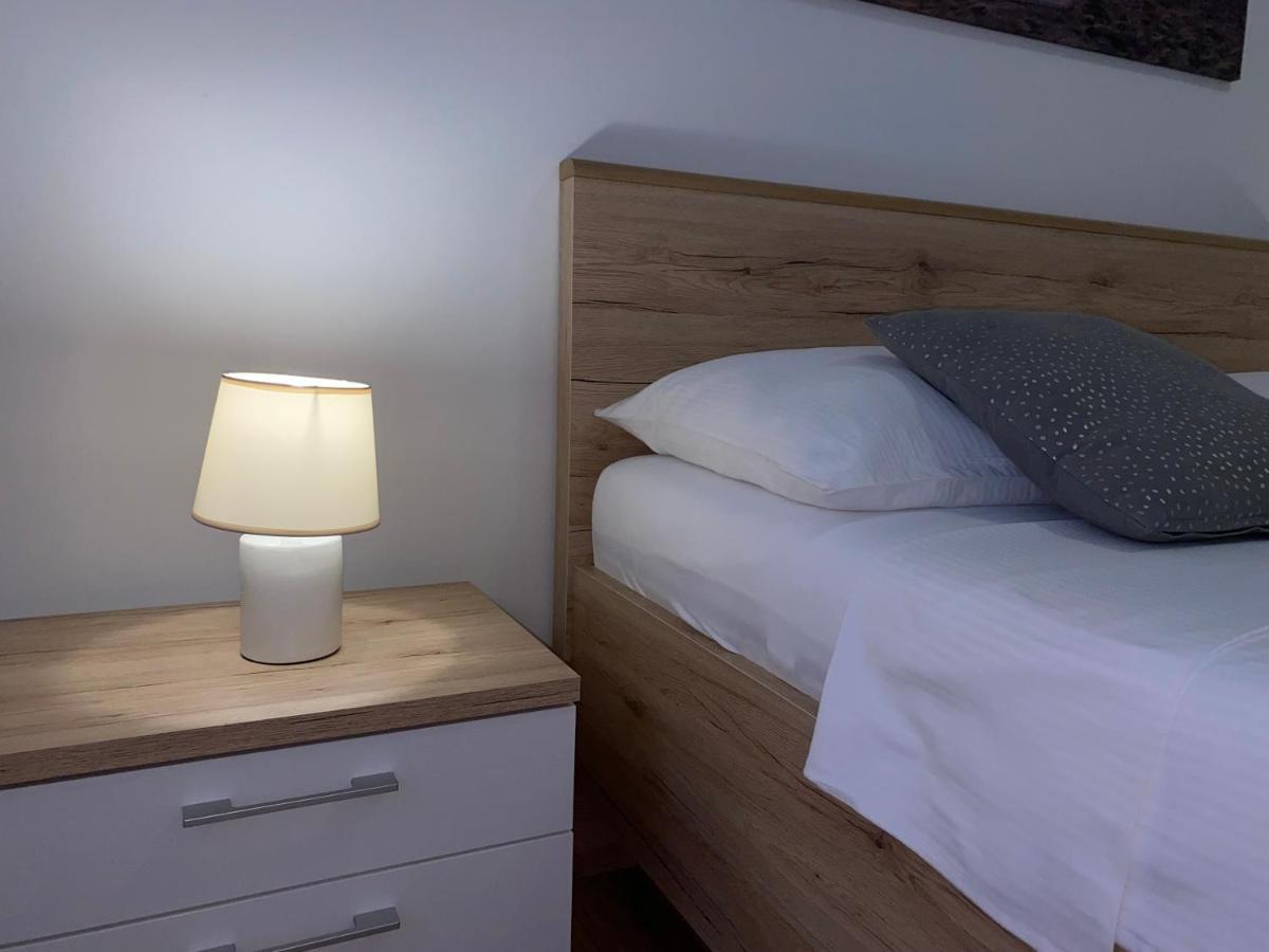 Apartmani Vera Primošten Eksteriør bilde